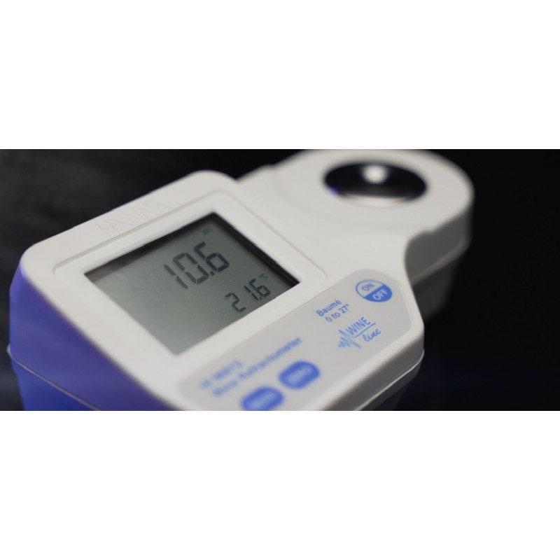HI-96813 Refractometer for wine with Potential Alcohol & Brix scale for wineries and vineyards