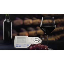 HI-96813 Refractometer for wine with Potential Alcohol & Brix scale for wineries and vineyards
