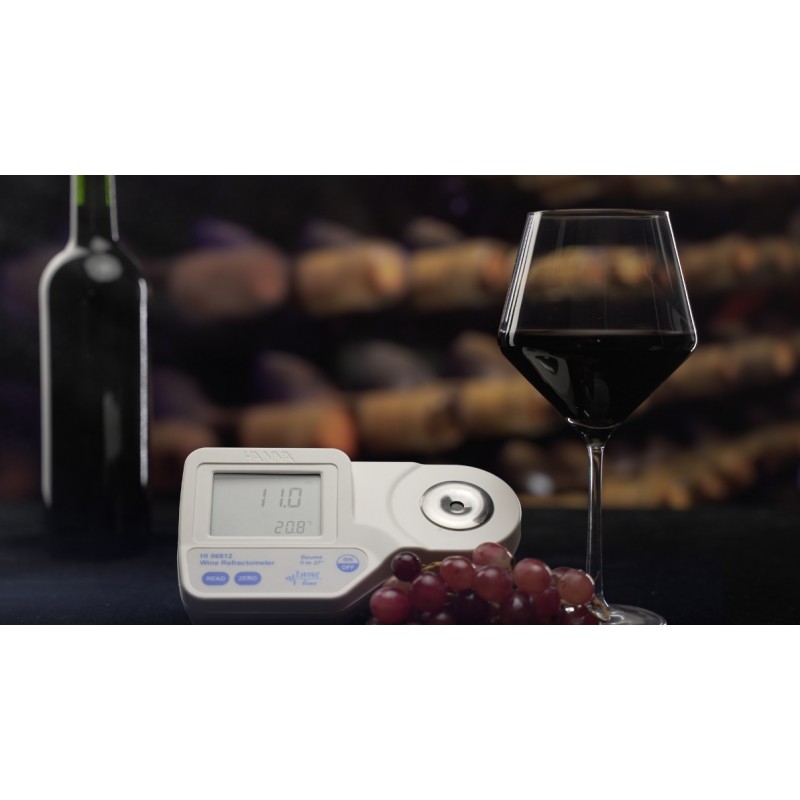 HI-96813 Refractometer for wine with Potential Alcohol & Brix scale for wineries and vineyards